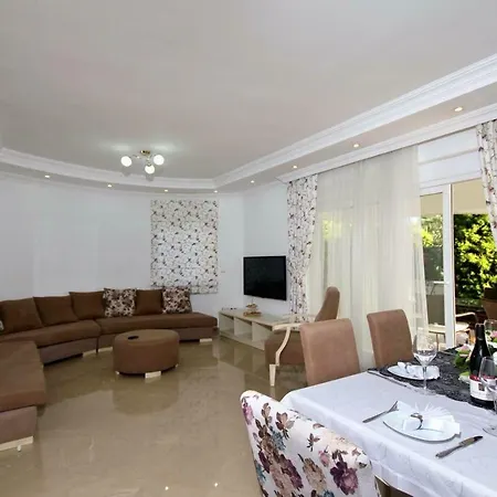 Helios Luxurery فيلة *